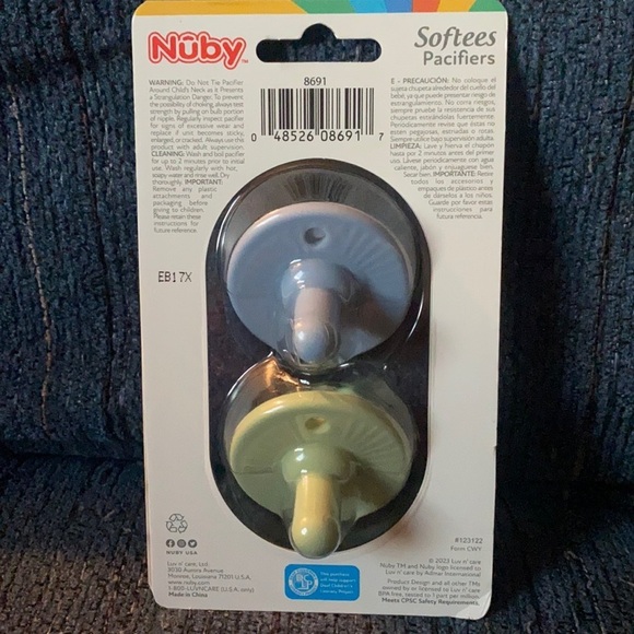 NEW Pacifiers!! Nubi Softees Pacifiers, soothes & calms, 0+M - Picture 2 of 3